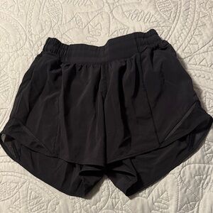 lululemon black hotty hot shorts